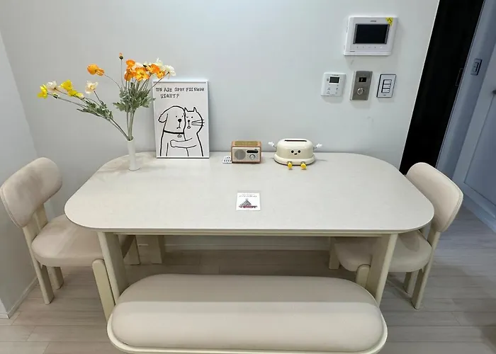 15 Mins To Hongdae, Newly Built Two-room Building Seoel