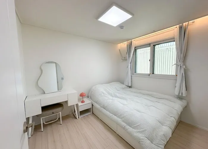 15 Mins To Hongdae, Newly Built Two-room Building